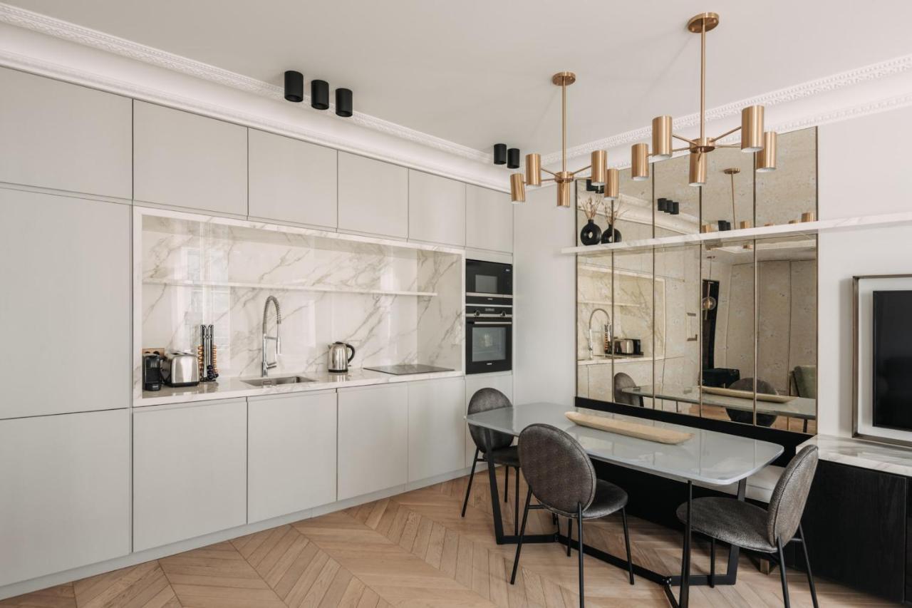 Highstay - Luxury Serviced - Rue De Rivoli Appartamento Parigi
